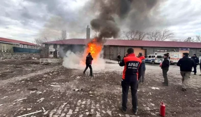 Kars’ta Polisler için Afet Farkındalık Eğitimi ve Yangın Tatbikatı